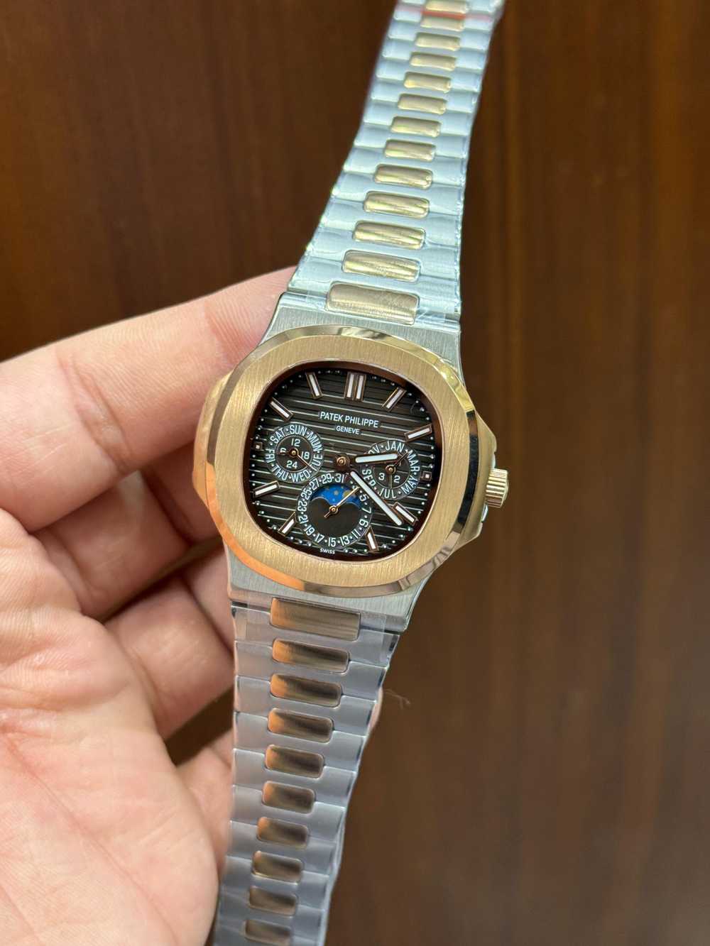 PP -Nautilus -Moonphase