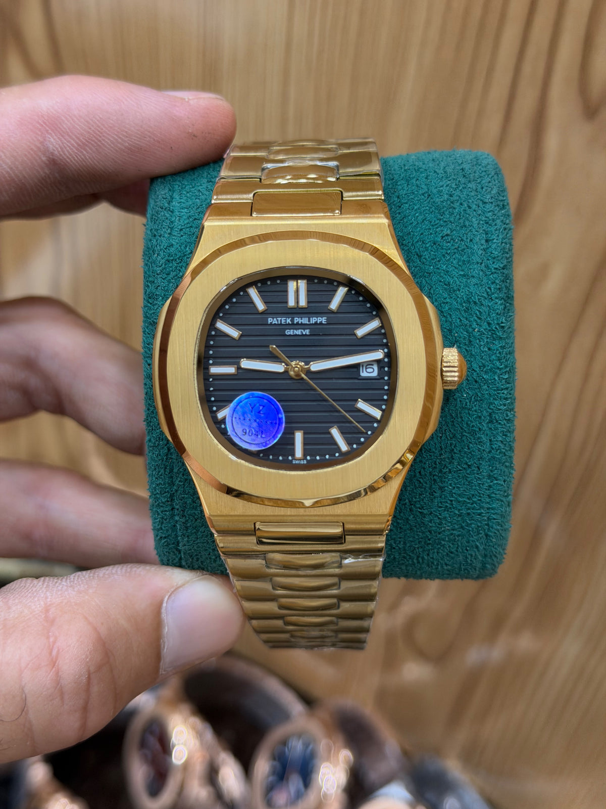 PP -Nautilus Golden