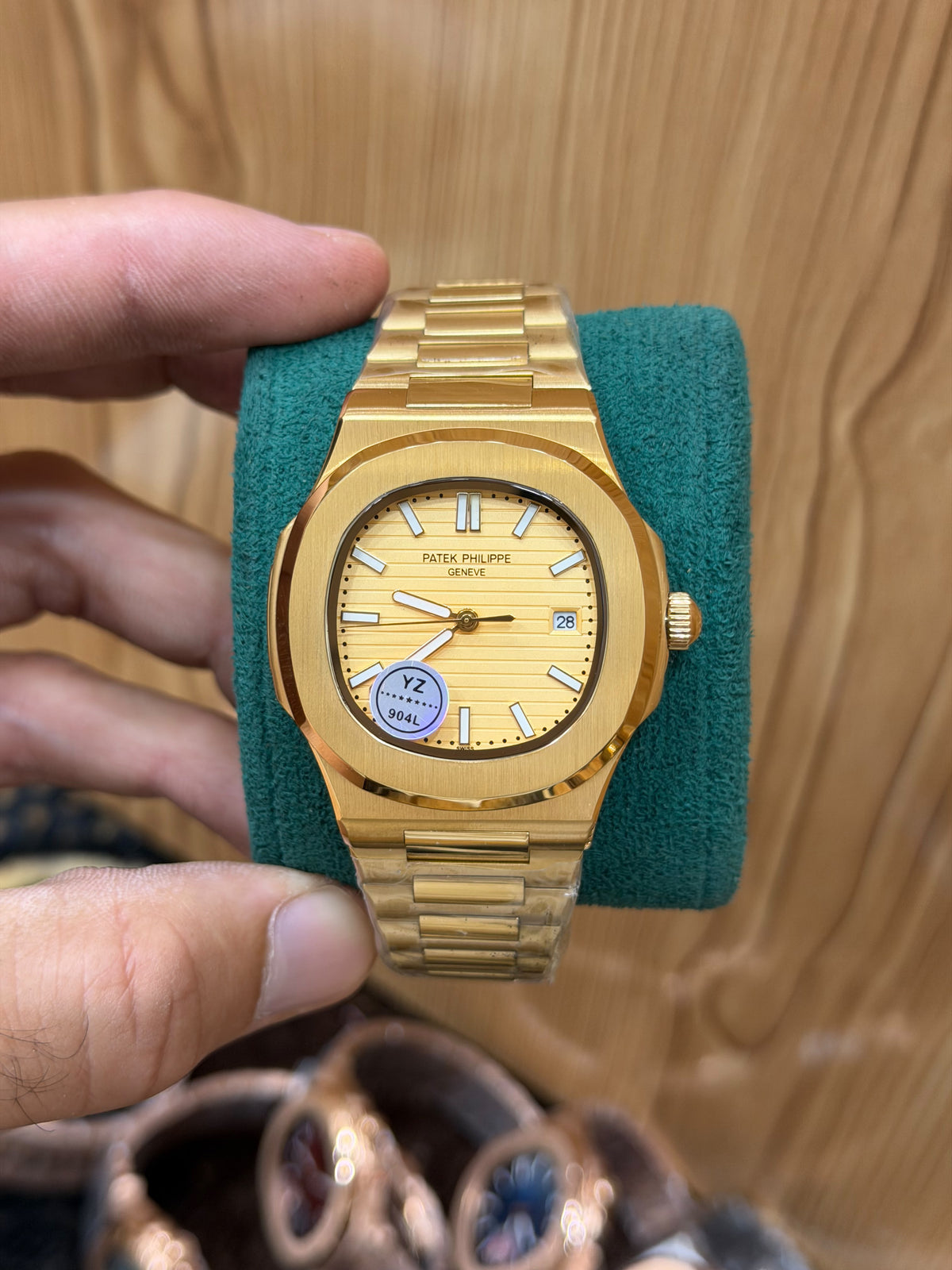 PP -Nautilus Golden