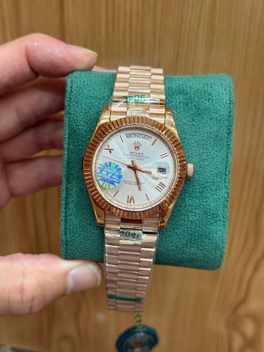 RLX Day-Date Rose Gold white