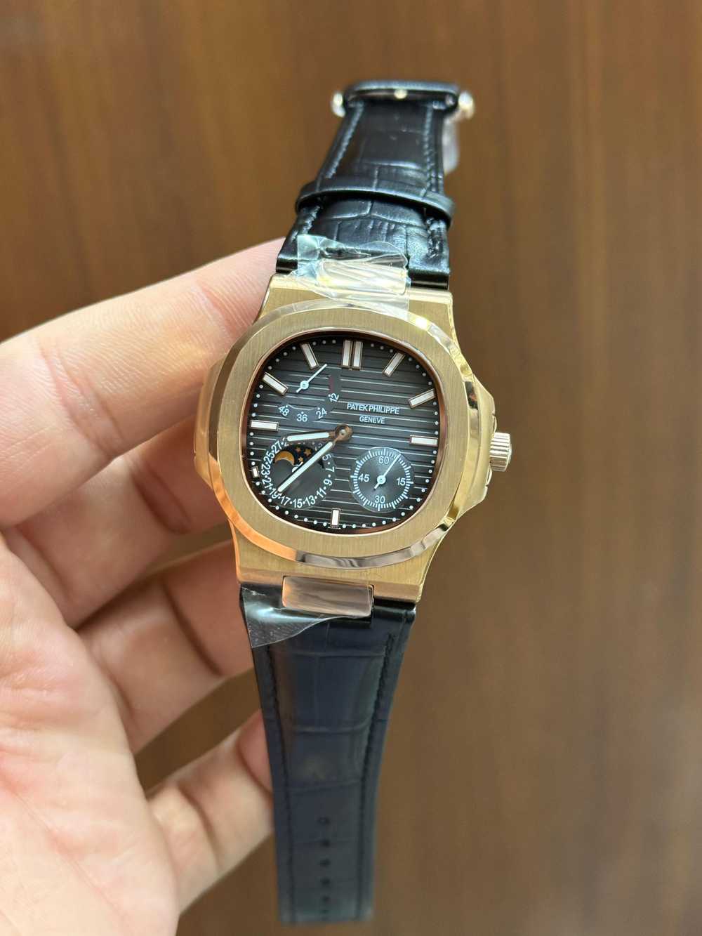 PP -Nautilus -Moonphase