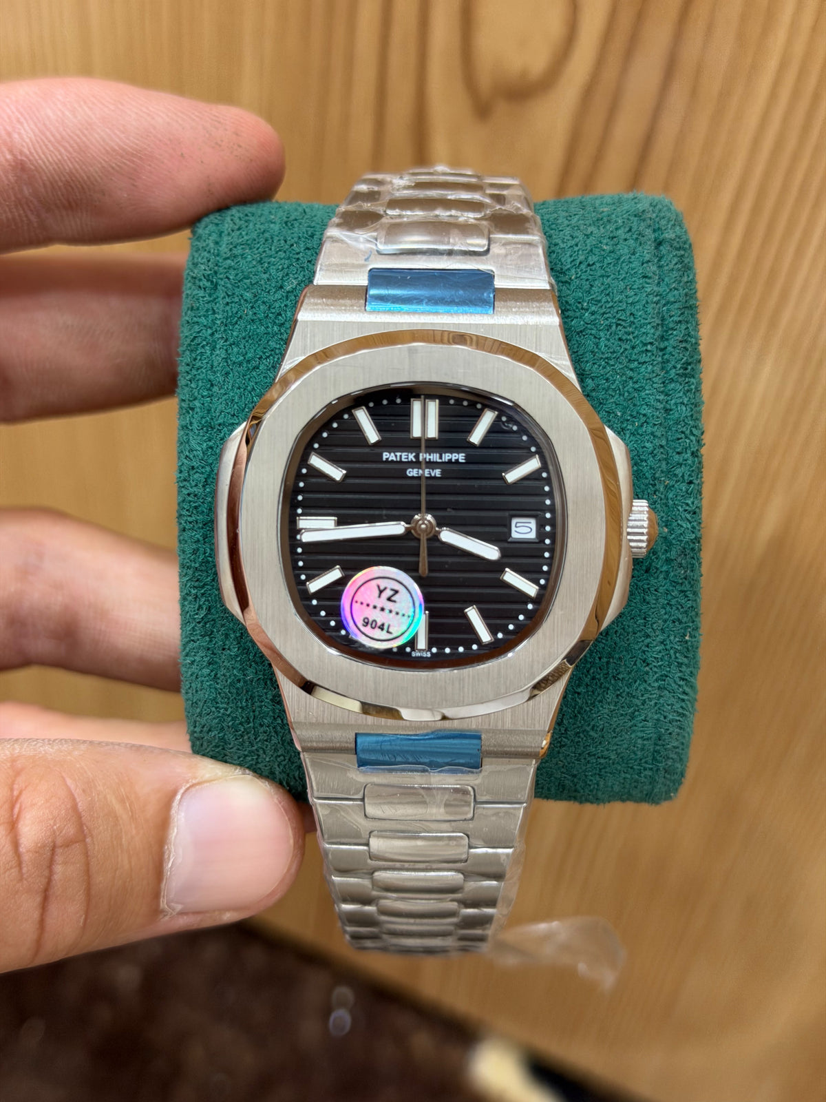 PP -Nautilus Silver Black